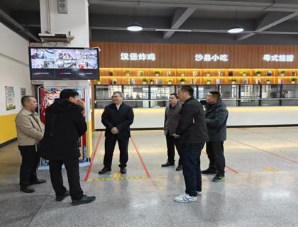 “食”刻坚守    安全相伴